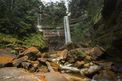 Wasserfall, zentral Borneo