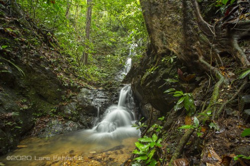Wasserfälle gibt es überall in Borneo, ich habe schon hunderte Besucht - central Sarawak / Borneo